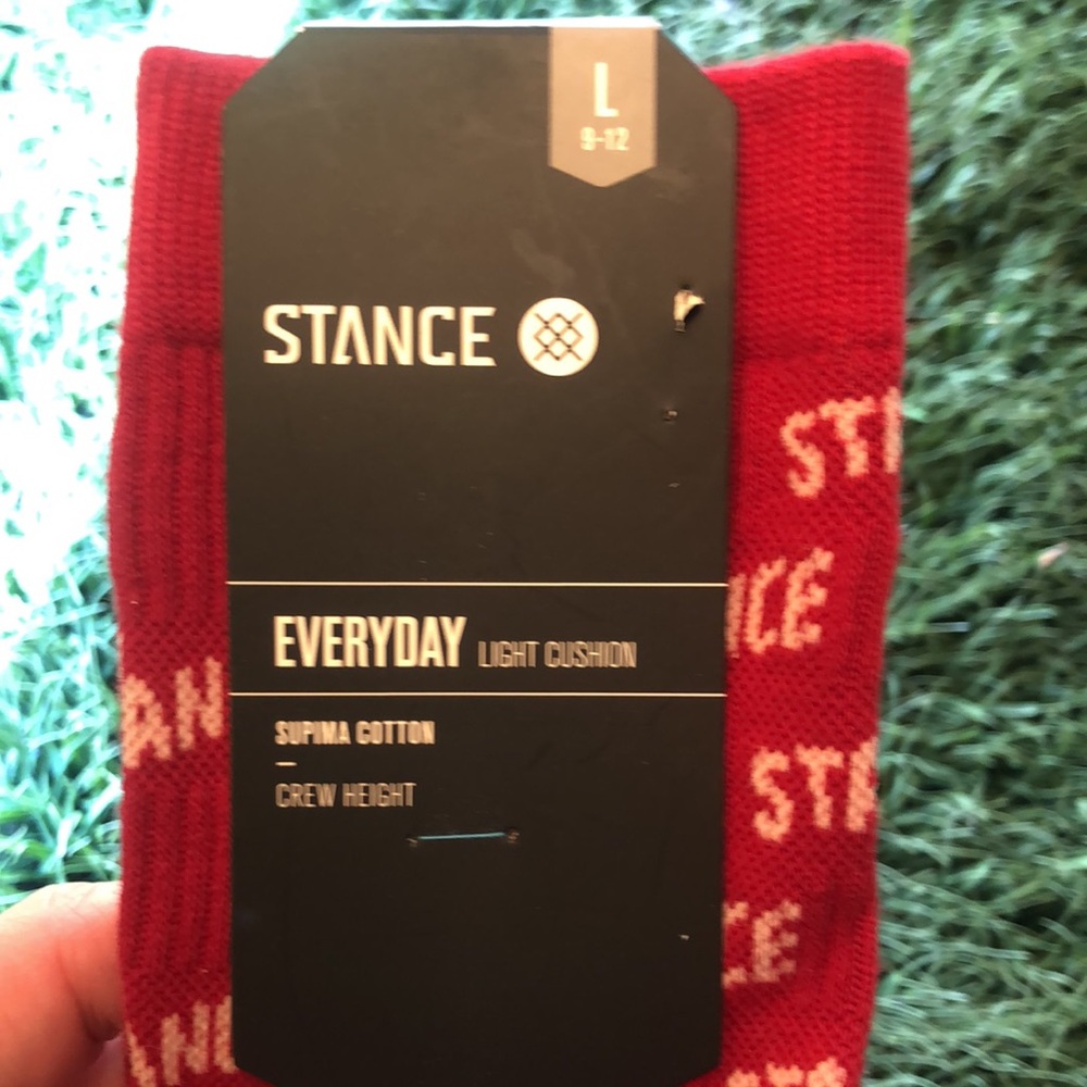 Stance Repeat Red - Picture 3 of 4